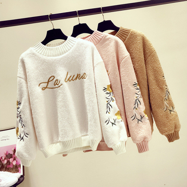 Moteriška žieminė palaidinė su švelniu pamušalu ir spalvingais siuvinėjimais