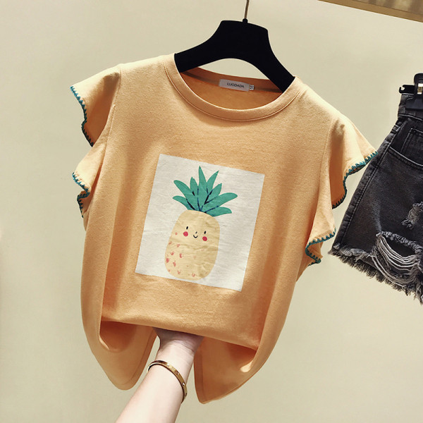 Дамска пролетна тениска с цветна апликация и обло деколте 