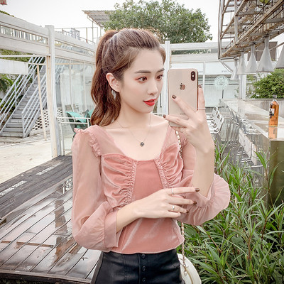 Elegantiška moteriška palaidinė su garbanomis