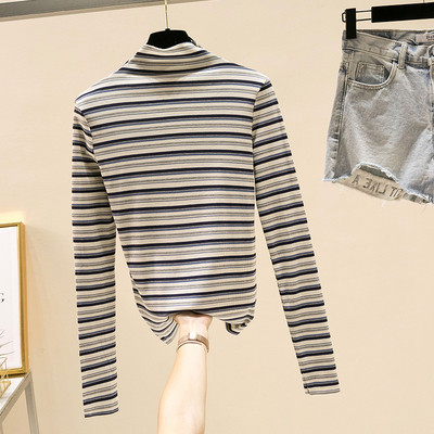 Svītraina sieviešu blūze ar polo apkakli piemērota ziemai