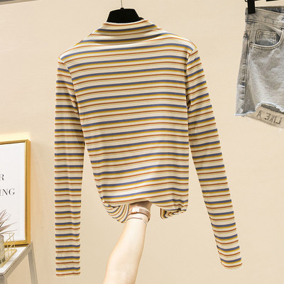 Svītraina sieviešu blūze ar polo apkakli piemērota ziemai