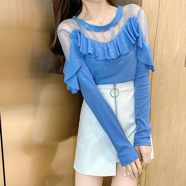 Moodne naiste särk pitsielementide ja litritega