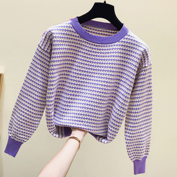 Sieviešu rudens-ziemas blūze ar apaļu kakla izgriezumu