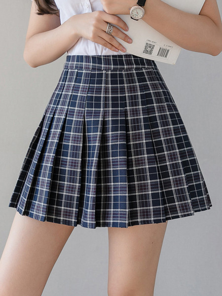 Moteriškas languotas sijonas aukštu juosmeniu ir klostėmis