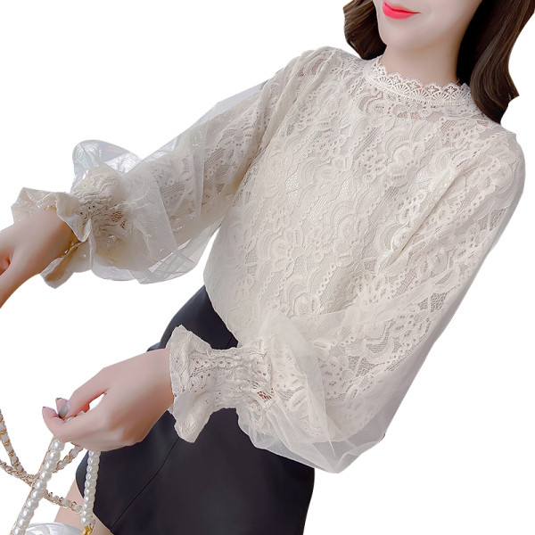 Aktuális női blúz csipkével és tülllel