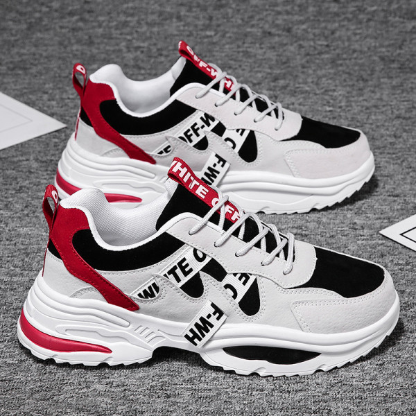 Aktuālās vīriešu kedas ar raupju zoli un uzrakstiem