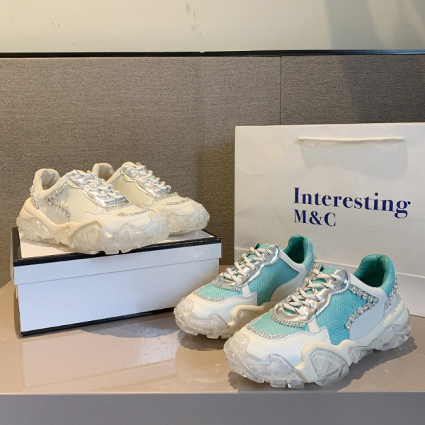 Pavasara-vasaras ikdienas kedas ar raupju zoli