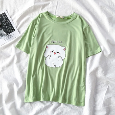 Γυναικείο μοντέλο φαρδιά μπλούζα με στρογγυλή λαιμόκοψη και κοντό μανίκι