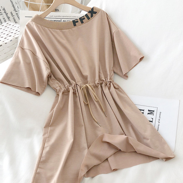 Lühikeste varrukate ja vöökoha lipsudega vabaaja naiste kleit