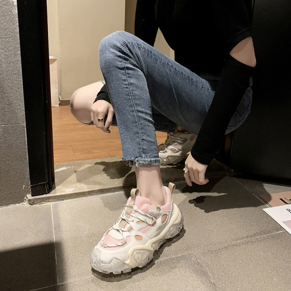 Αθλητικά γυναικεία  καθημερινά παπούτσια με πολύχρωμα κορδόνια και χοντρή σόλα