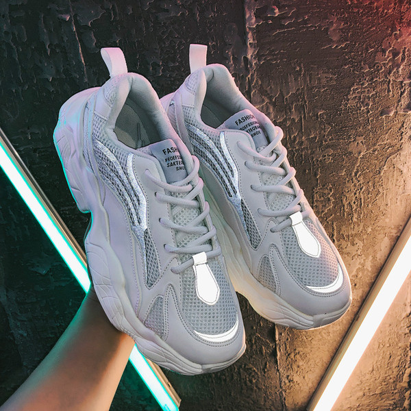 Jauns vīriešu pavasara kedu modelis ar augstām zolēm