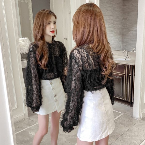 Alkalmi női tavaszi ing csipkével és gombokkal