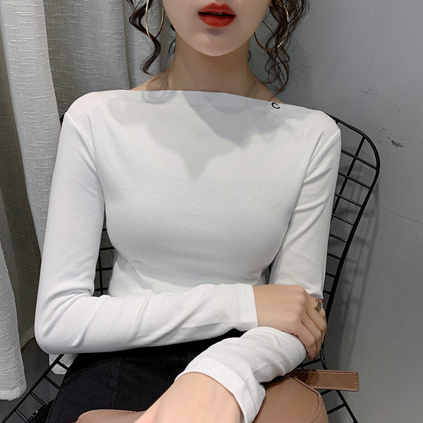 Lihtne valge naiste pluus