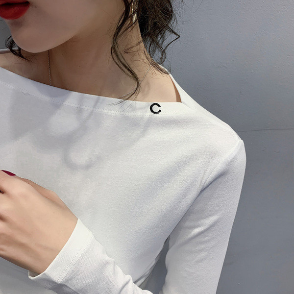 Lihtne valge naiste pluus