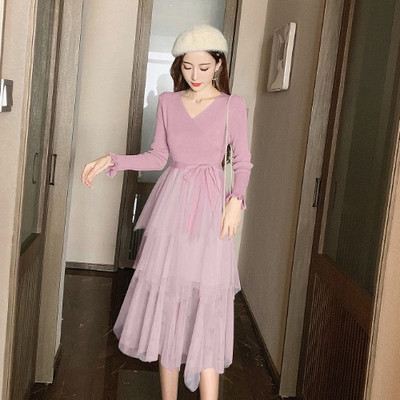 Μοντέρνο γυναικείο φόρεμα με φλοράλ τύπωμα και λαιμόκοψη