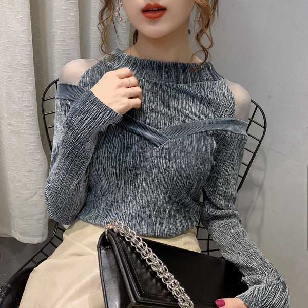 Moteriška klostuota aksominė palaidinė su tinkleliu ant pečių