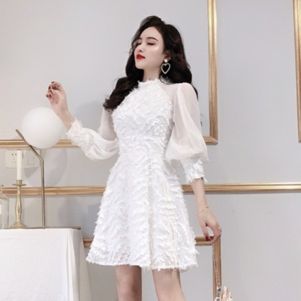 Jauna modeļa sieviešu kleitas piegriezuma modelis ar garām piedurknēm