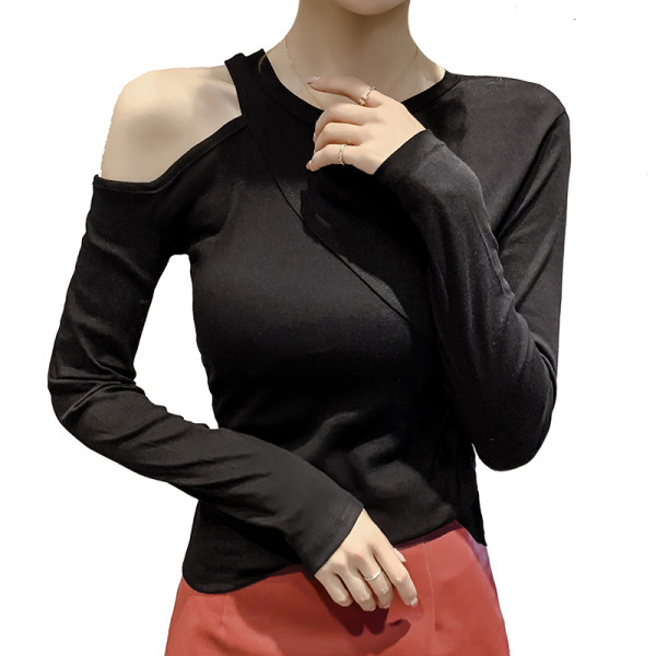 Lezser női blúz csupasz váll és kerek nyakkivágással