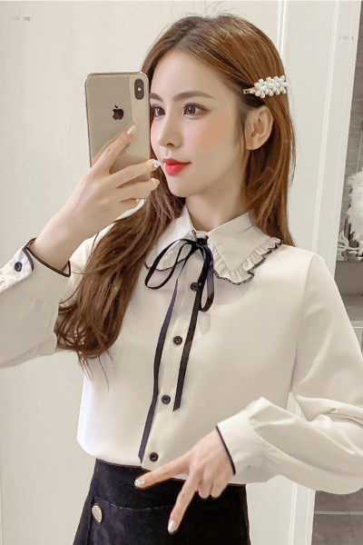 Sieviešu šifona krekls ar klasisku apkakli un lentīti