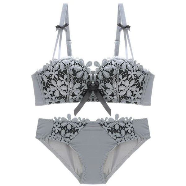 Γυναικείο σετ εσωρούχων με δαντέλα