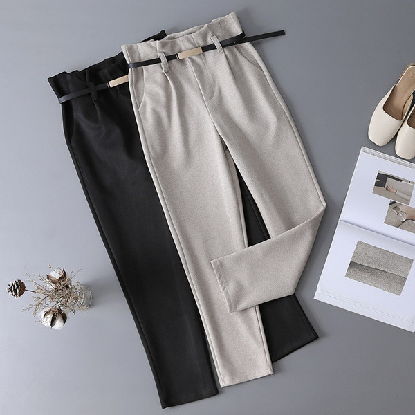 Vastag női nadrág egyenes modell magas derékkal és övvel