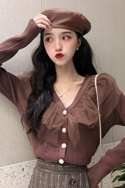 Γυναικείο ρετρό πουκάμισο με λαιμόκοψη και στοιχεία τούλι