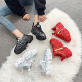 Γυναικεία αθλητικά παπούτσια με ψηλή πλατφόρα  με λαμπερό αποτέλεσμα