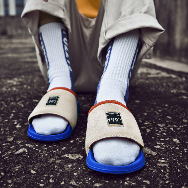 Papuci casual barbatesti cu talpa plata si inscriptionare