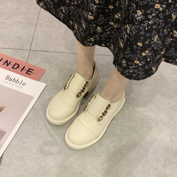 Ikdienas sieviešu apavi no mākslīgās ādas bez šņorēm