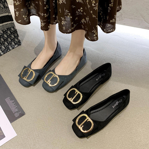 Pantofi casual de dama cu catarama metalica si talpa plata