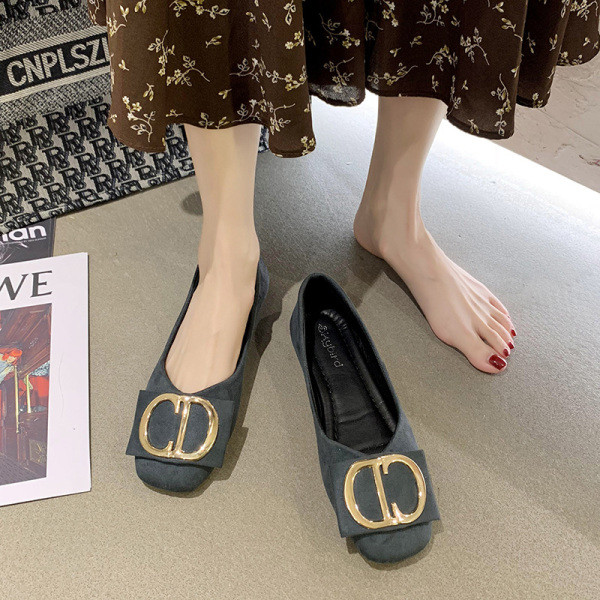 Pantofi casual de dama cu catarama metalica si talpa plata