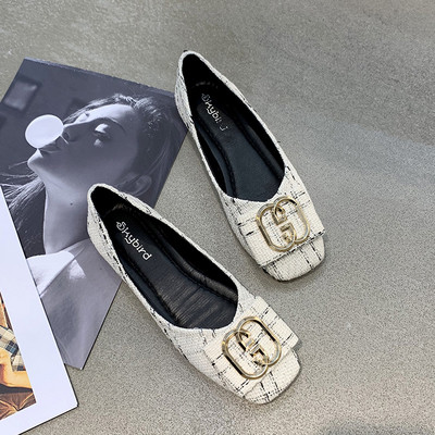 Metallist pandlaga vabaaja naiste ruudulised kingad