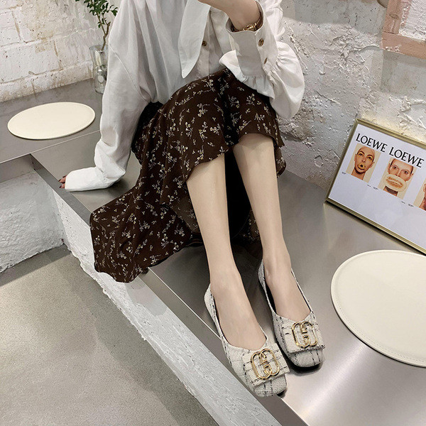 Metallist pandlaga vabaaja naiste ruudulised kingad