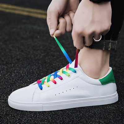 Ανδρικά αθλητικά πάνινα παπούτσια με ίσια πέλματα και πολύχρωμους δεσμούς