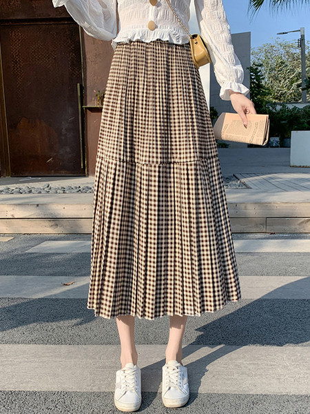 Laisvalaikio moteriško ilgo sijono kirpimo modelis