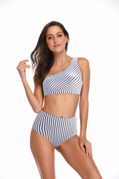 Divdaļīgs peldkostīms ar vienu lencīti - vienkrāsains modelis vai svītrains