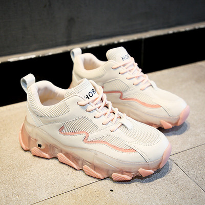 Sportiskas ikdienas sieviešu pavasara kedas ar raupju zoli