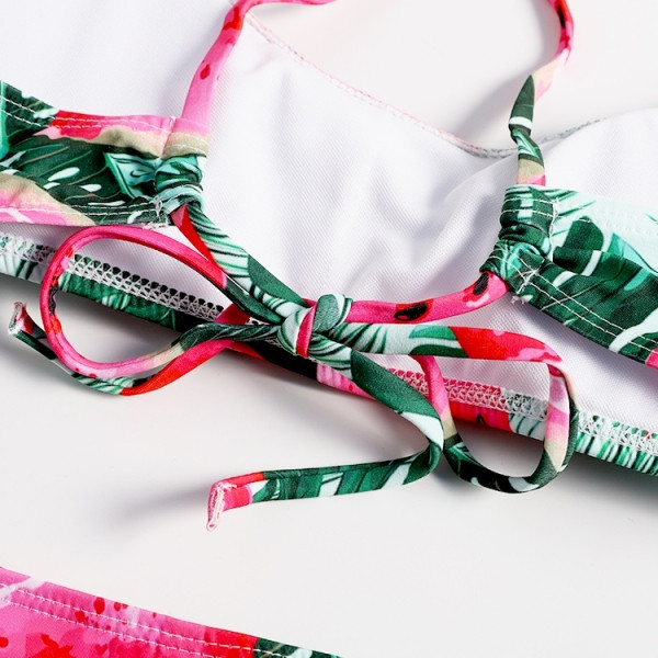 Нов модел бански костюм от две части с цветен десен с диня