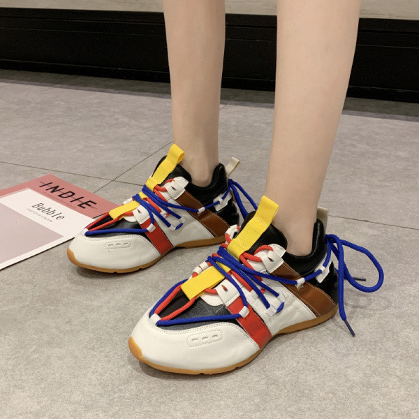 Casual γυναικεία παπούτσια με πολύχρωμους δεσμούς και επίπεδη σόλα