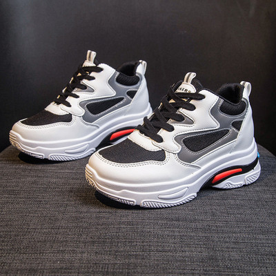 Tavaszi-őszi női tornacipő magas talppal eko bőrből, fehér színben