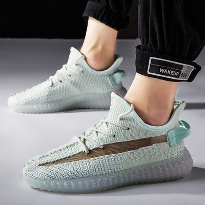 Νέο μοντέλο αθλητικά  ανδρικά παπούτσια με επίπεδη σόλα και κορδόνια