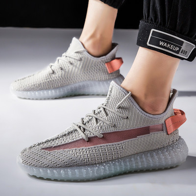 Νέο μοντέλο αθλητικά  ανδρικά παπούτσια με επίπεδη σόλα και κορδόνια