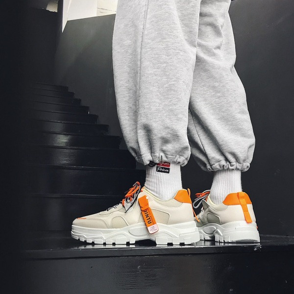 Vīriešu pavasara ikdienas kedas ar mežģīnēm un raupju zoli