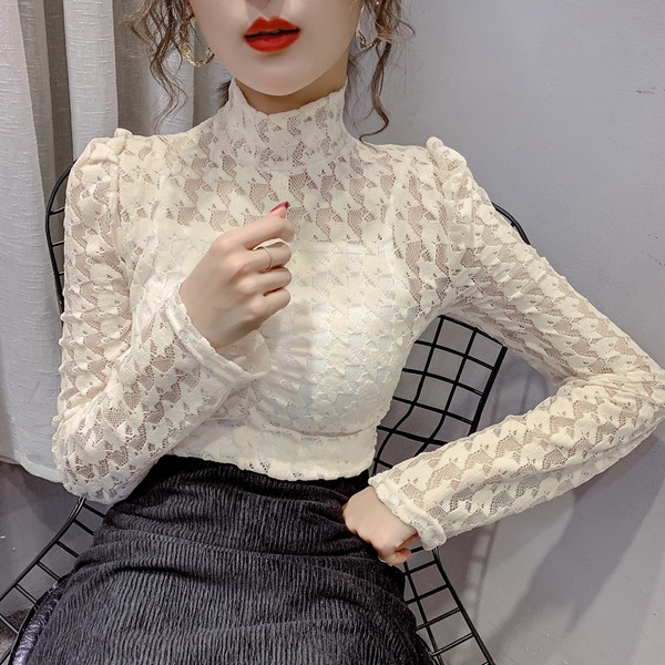 Sieviešu mežģīņu blūze ar augstu apkakli un garām piedurknēm