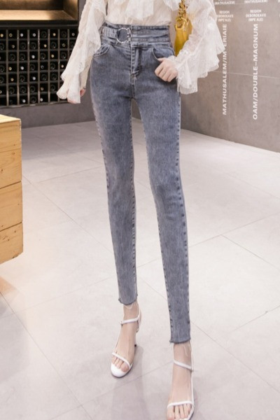 Praegused naiste teksad vöö ja kõrge vöökohaga