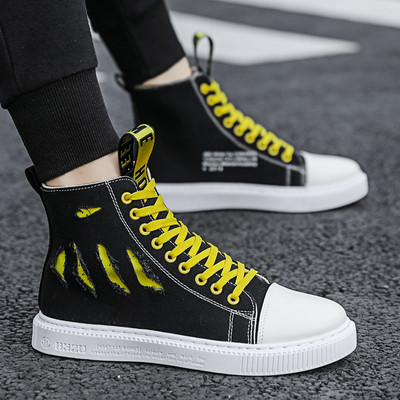 Vīriešu ikdienas kedas ar plakanu zoli un saplēstu motīvu