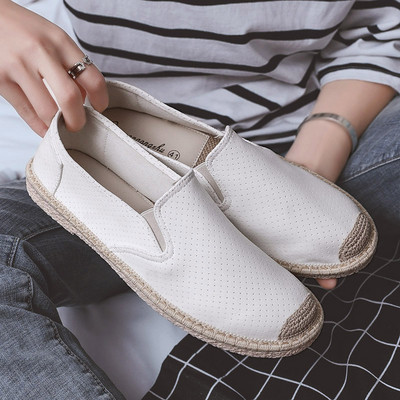 Ανδρικά καθημερινά παπούτσια με ίσια σόλα και χρωματισό μοτίβο