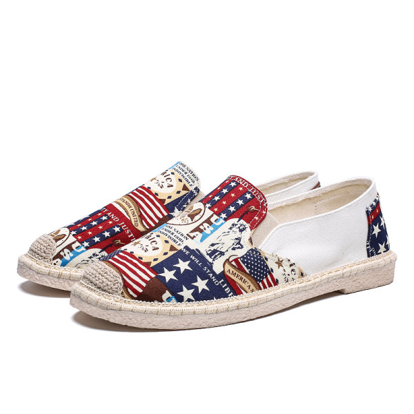 Ανδρικά καθημερινά παπούτσια με ίσια σόλα και χρωματισό μοτίβο