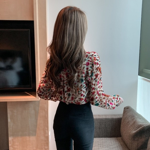 Tavaszi női ing klasszikus gallérral