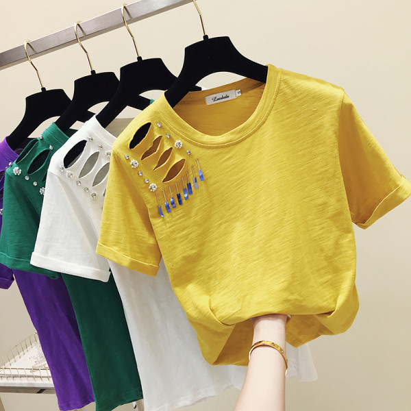 Moderns sieviešu t-krekls ar apaļu kakla izgriezumu un saplēstiem motīviem